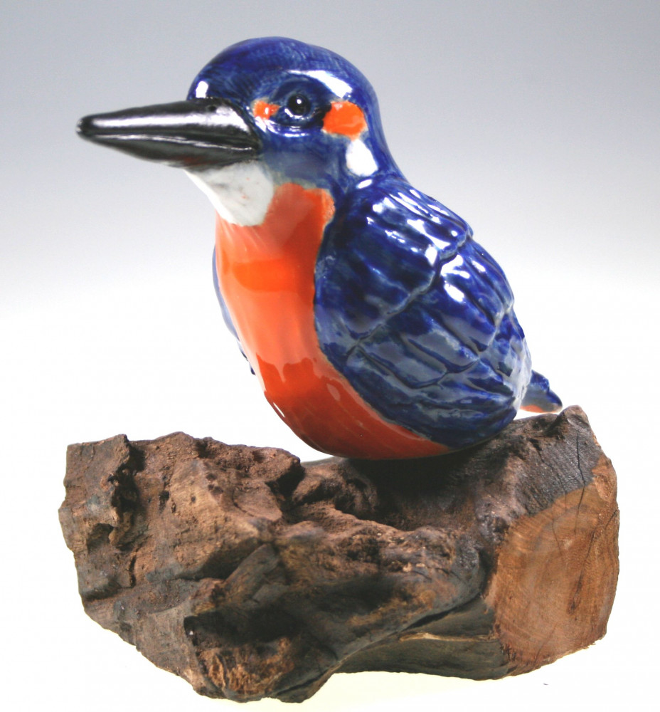 Eisvogel aus Steinzeug auf Wurzelholz 19 cm